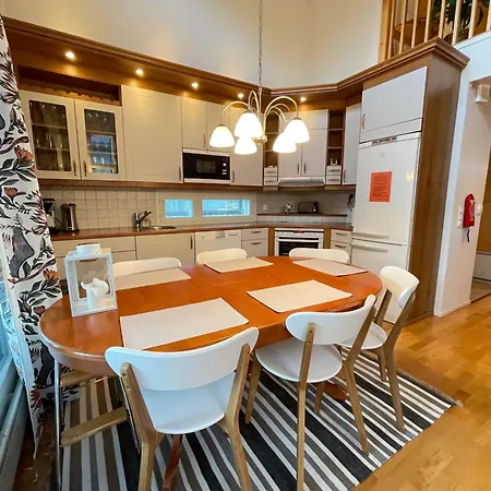 Golfhovi B *
